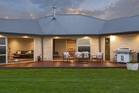 Photo of property in 219 Davis Road, Cust, Rangiora, 7471