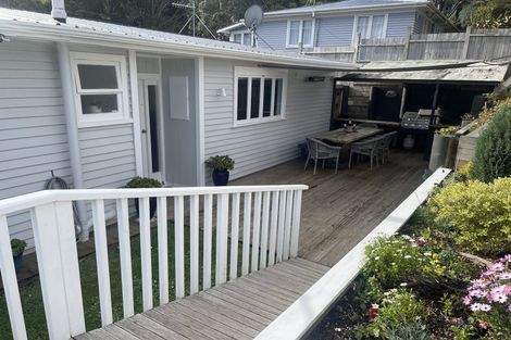 Photo of property in 7 Norman Road, Titirangi, Auckland, 0604
