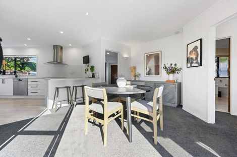 Photo of property in 27 Delamare Road, St Andrews, Hamilton, 3200