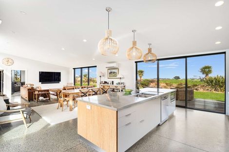 Photo of property in 106b Watt Livingstone Road, Westmere, Whanganui, 4574