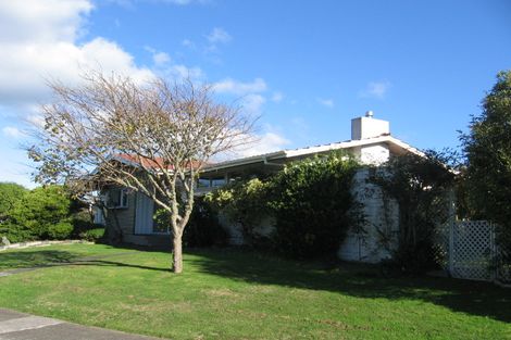 Photo of property in 4 Chudleigh Grove, Churton Park, Wellington, 6037