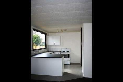 Photo of property in 3/8 Ireland Place, Ranui, Auckland, 0612