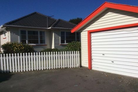 Photo of property in 11 Dunedin Street, Redwood, Christchurch, 8051