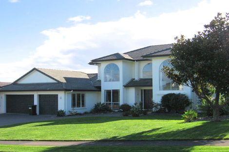 Photo of property in 6 San Jose Rise, Shamrock Park, Auckland, 2016