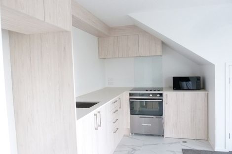 Photo of property in 2/41 Kervil Avenue, Te Atatu Peninsula, Auckland, 0610