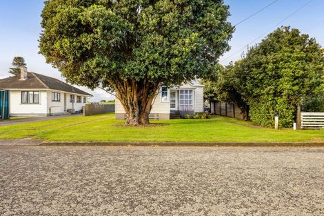 Photo of property in 16 Manchester Street, Patea, 4520