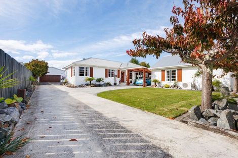 Photo of property in 35 Collingwood Street, Hokowhitu, Palmerston North, 4410
