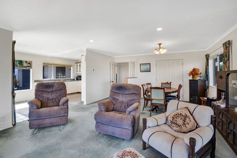 Photo of property in 6 Saddle Row, Welbourn, New Plymouth, 4310