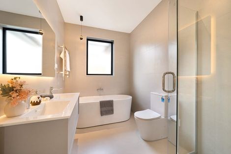 Photo of property in 8 Whakairo Crescent, Gulf Harbour, Whangaparaoa, 0930