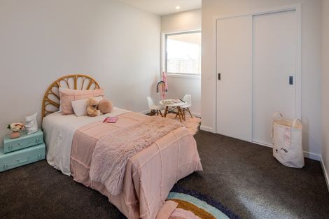 Photo of property in 13 Oates Place, Greytown, 5712