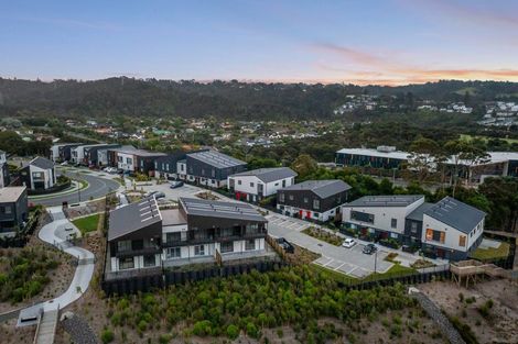 Photo of property in 1/5 Parapara Place, Albany, Auckland, 0632