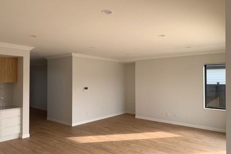Photo of property in 38 Kotuitui Drive, Wainui, Silverdale, 0992