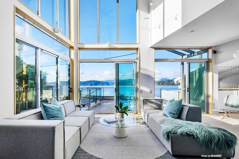 Photo of property in 257 Karaka Bay Road, Karaka Bays, Wellington, 6022