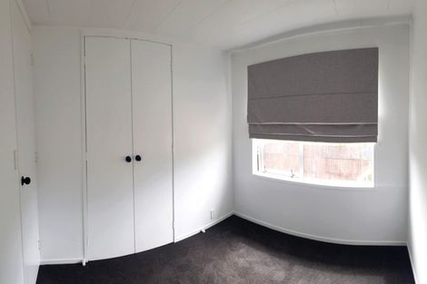 Photo of property in 5 Rapaki Place, Te Atatu Peninsula, Auckland, 0610