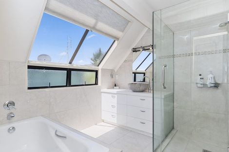 Photo of property in 2/134 Marine Parade, Mount Maunganui, 3116