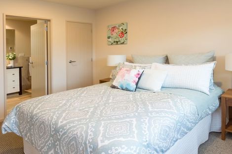 Photo of property in 2 Lucca Crescent, Flat Bush, Auckland, 2019