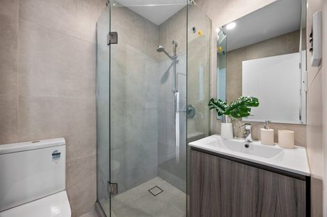Photo of property in 4 Meritage Lane, Te Atatu South, Auckland, 0610
