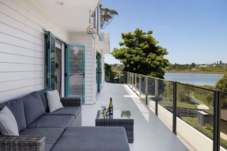 Photo of property in 9 Bay Street, Matua, Tauranga, 3110