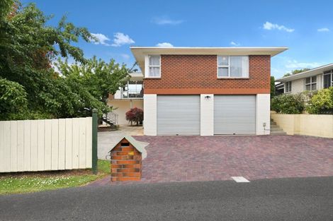 Photo of property in 16 Resthill Crescent, Glenview, Hamilton, 3206