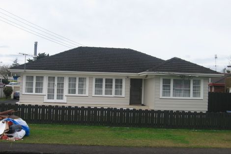 Photo of property in 2/4 Menary Street, Papakura, 2110