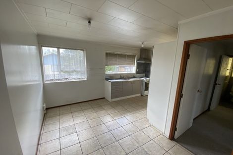 Photo of property in 2/30 Heathberry Close, Papatoetoe, Auckland, 2025