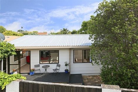 Photo of property in 122a Colwill Road, Massey, Auckland, 0614