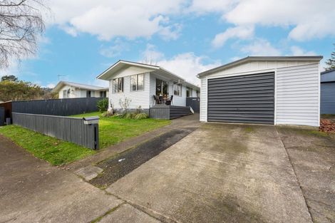 Photo of property in 1f2- Agate Grove, Birchville, Upper Hutt, 5018