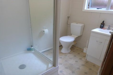 Photo of property in 1a/1 Divich Avenue, Te Atatu South, Auckland, 0610
