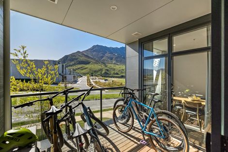 Photo of property in Wyndham Gardens Apartments, 30 Red Oaks Drive, Frankton, Queenstown, 9300