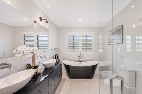 Photo of property in 61a Whitford Park Road, Whitford, Manurewa, 2576