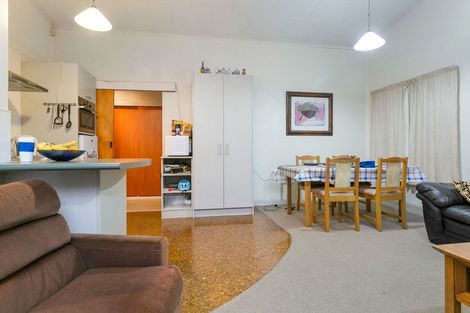 Photo of property in 34 Queen Street, Cambridge, 3434