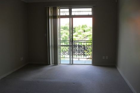 Photo of property in 5/44 Carlos Drive, Flat Bush, Auckland, 2016