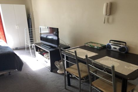Photo of property in 5 Aitken Street, Bulls, 4818