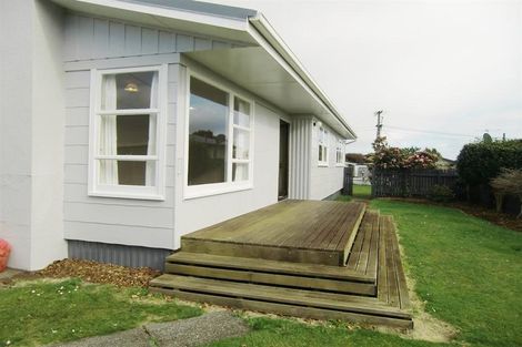 Photo of property in 21 Manu Crescent, Upper Vogeltown, New Plymouth, 4310