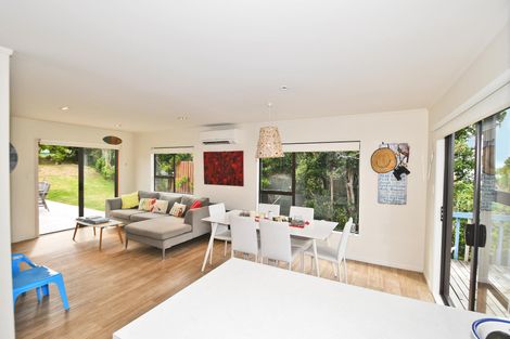 Photo of property in 3 Kendale Drive, Leigh, 0985