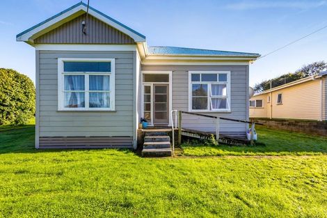 Photo of property in 64 Puriri Street, Hawera, 4610