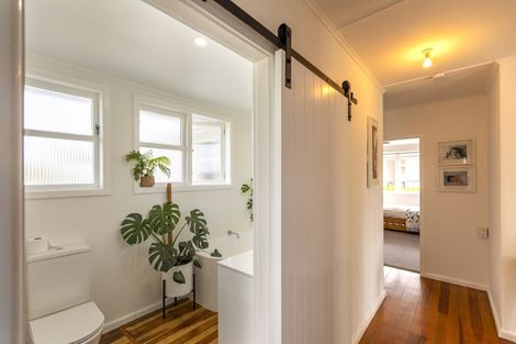 Photo of property in 65 Owen Street, Tikokino, Waipawa, 4273
