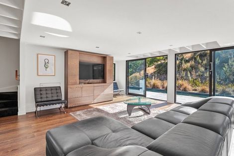 Photo of property in 12 Crow's Nest Road, Arthurs Point, Queenstown, 9371