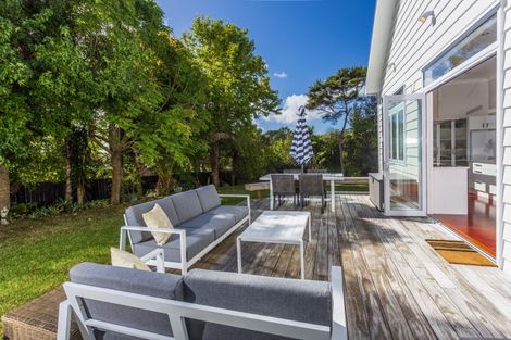 Photo of property in 10a Olwyn Place, Greenhithe, Auckland, 0632