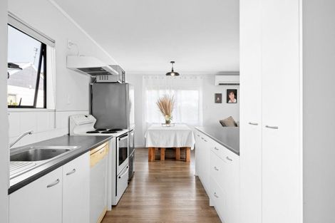 Photo of property in 7 Beadle Place, St Andrews, Hamilton, 3200