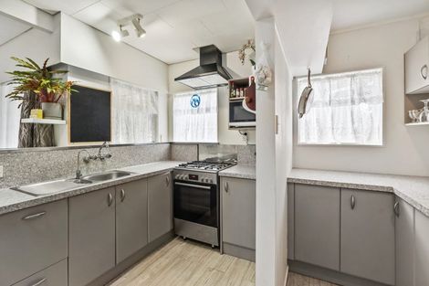 Photo of property in 17 Parkland Crescent, Te Kamo, Whangarei, 0112