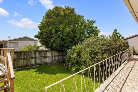 Photo of property in 1/4173a Great North Road, Glen Eden, Auckland, 0602