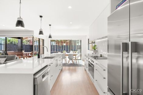 Photo of property in 15 Adelaide Street, Petone, Lower Hutt, 5012