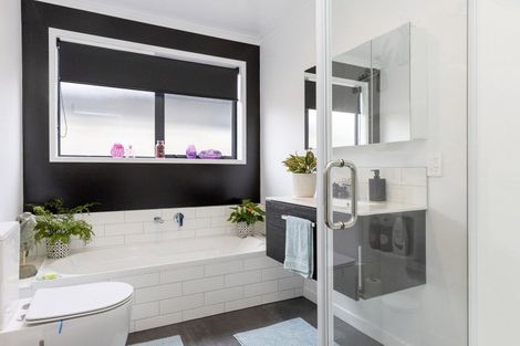 Photo of property in 43 Harakeke Drive, Wharewaka, Taupo, 3330