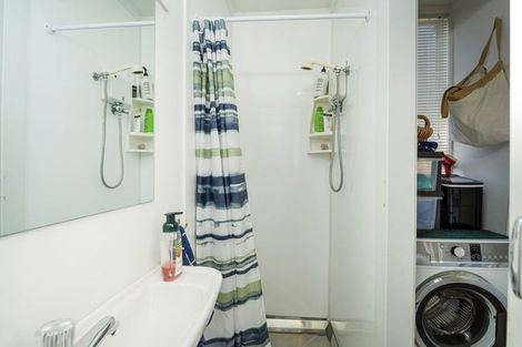 Photo of property in 14 Mermaid Place, Whitianga, 3510