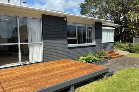 Photo of property in 9 Selwyn Street, Lower Vogeltown, New Plymouth, 4310