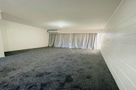 Photo of property in 1 Bendale Place, Papatoetoe, Auckland, 2025