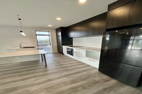 Photo of property in 40d Reeves Road, Pakuranga, Auckland, 2010