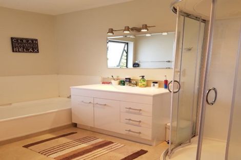 Photo of property in 6/177 Onewa Road, Birkenhead, Auckland, 0626