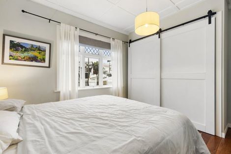 Photo of property in 10 Brighton Street, Island Bay, Wellington, 6023